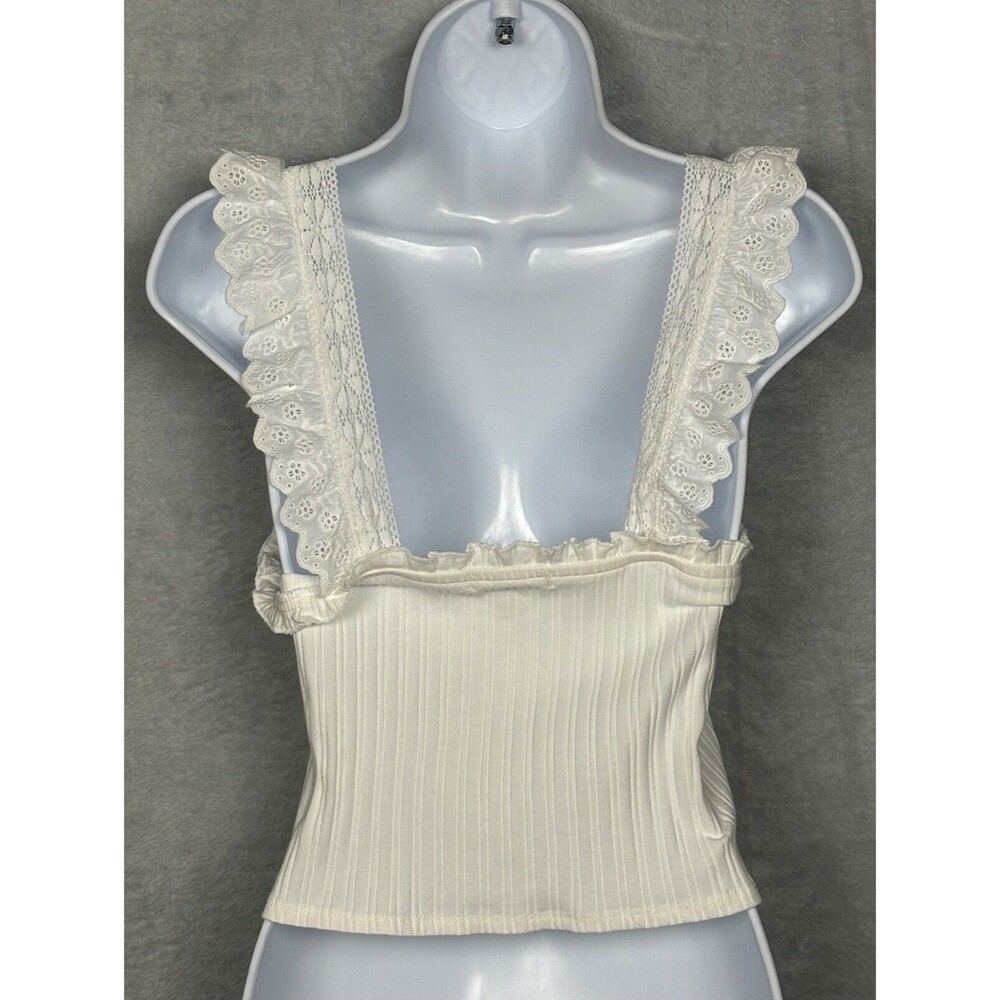 Coco + Jaimeson Size Medium Ruffle Eyelet Strap Rib Knit Top In Ivory - Picture 3 of 9